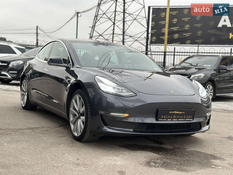Седан Tesla Model 3 2018 в Харкові