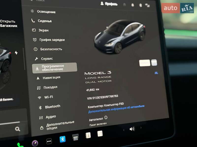 Седан Tesla Model 3 2024 в Львові