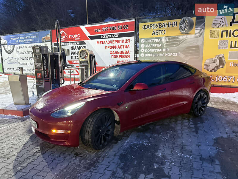 Седан Tesla Model 3 2022 в Тернополе