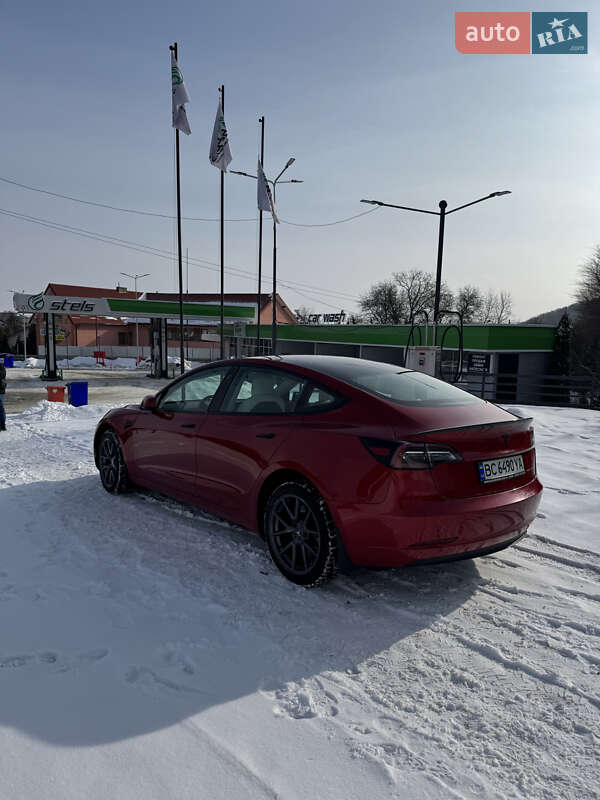 Седан Tesla Model 3 2020 в Львові