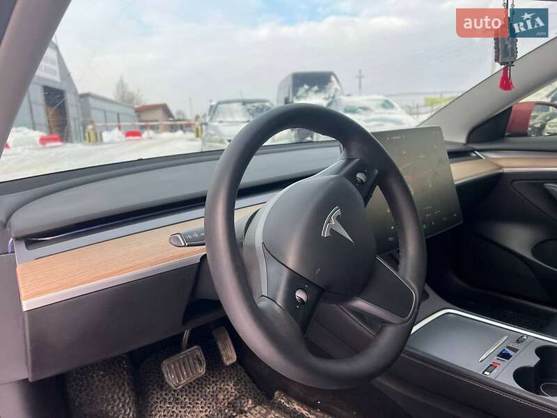 Седан Tesla Model 3 2022 в Львове фото 18 Седан Tesla Model 3 2022 в Львове