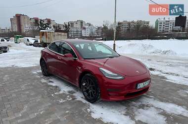 Седан Tesla Model 3 2018 в Києві