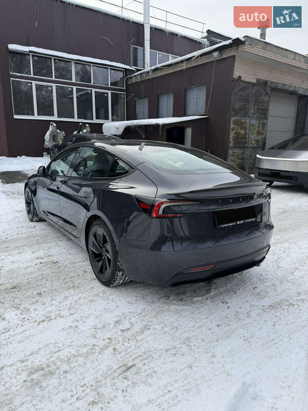 Седан Tesla Model 3 2024 в Киеве фото 11 Седан Tesla Model 3 2024 в Киеве