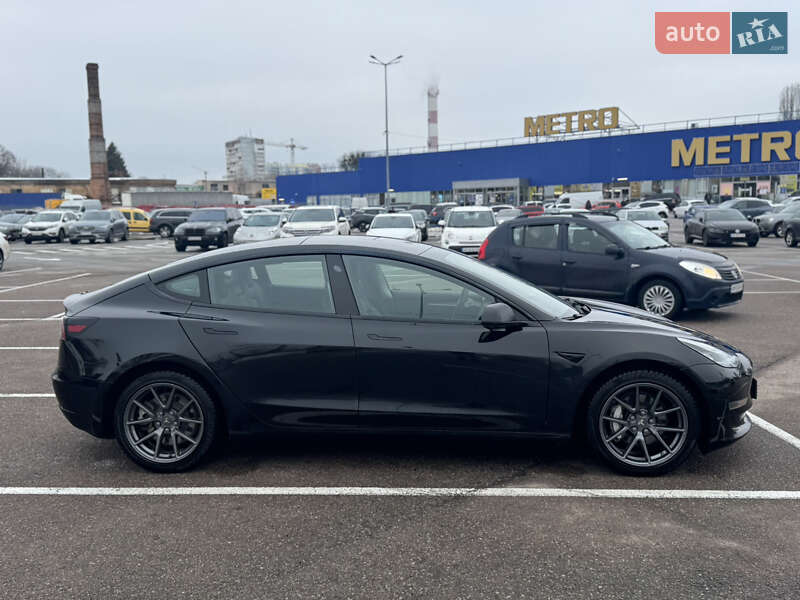 Седан Tesla Model 3 2022 в Житомире