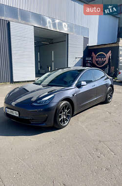Седан Tesla Model 3 2019 в Киеве