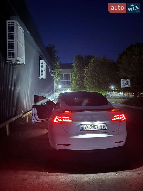Седан Tesla Model 3 2021 в Хмельницком фото 4 Седан Tesla Model 3 2021 в Хмельницком