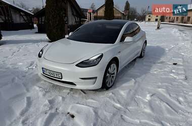 Седан Tesla Model 3 2019 в Косове