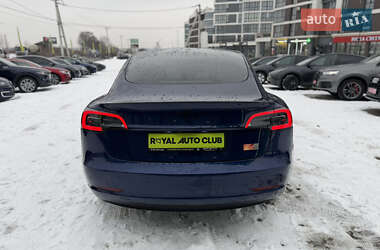 Седан Tesla Model 3 2023 в Львове
