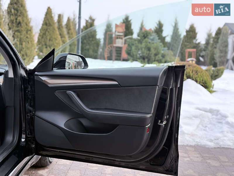 Седан Tesla Model 3 2023 в Стрые фото 37 Седан Tesla Model 3 2023 в Стрые