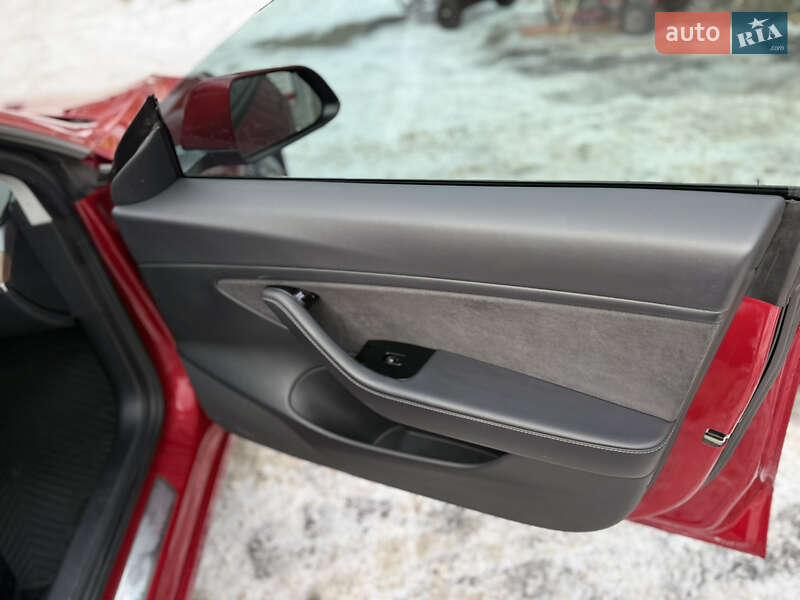 Седан Tesla Model 3 2020 в Києві фото 53 Седан Tesla Model 3 2020 в Києві