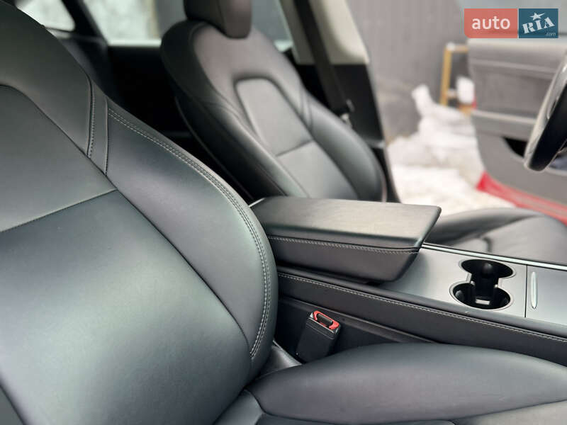 Седан Tesla Model 3 2020 в Києві фото 62 Седан Tesla Model 3 2020 в Києві