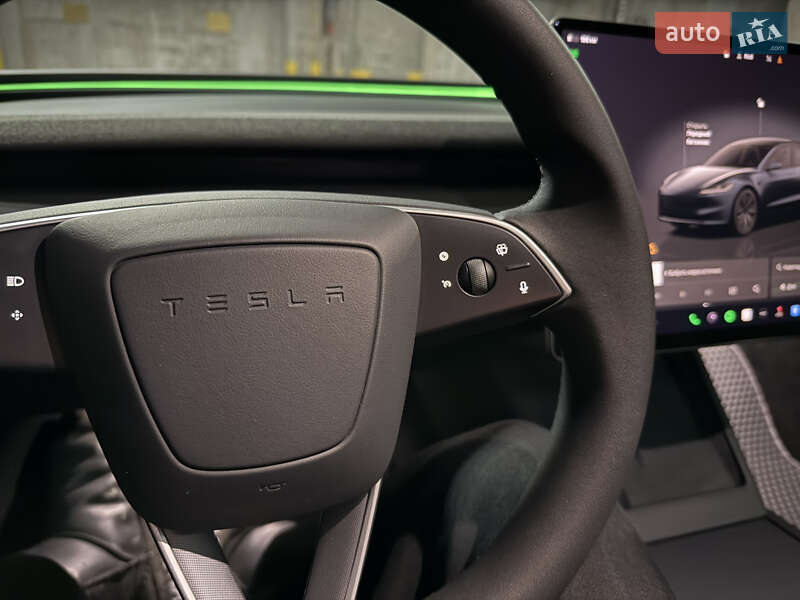 Седан Tesla Model 3 2025 в Тернополе