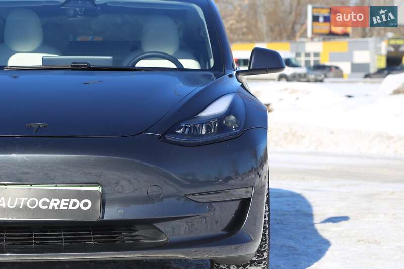 Седан Tesla Model 3 2021 в Киеве фото 4 Седан Tesla Model 3 2021 в Киеве