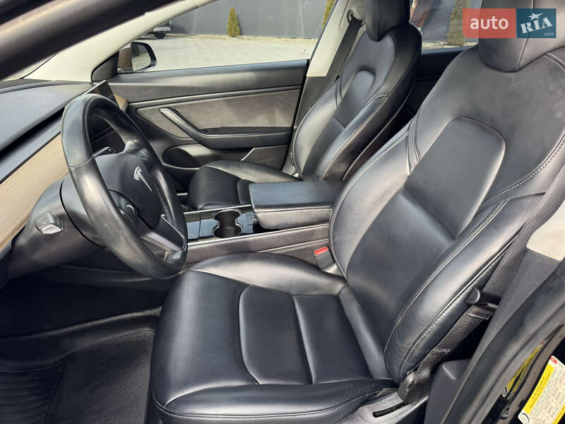 Седан Tesla Model 3 2019 в Иршаве фото 21 Седан Tesla Model 3 2019 в Иршаве