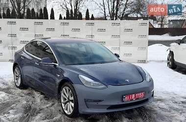 Седан Tesla Model 3 2018 в Луцке