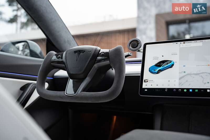 Седан Tesla Model 3 2018 в Киеве