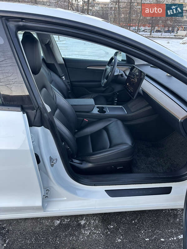 Седан Tesla Model 3 2022 в Києві