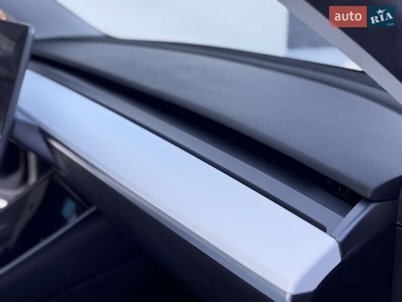 Седан Tesla Model 3 2019 в Ровно фото 24 Седан Tesla Model 3 2019 в Ровно