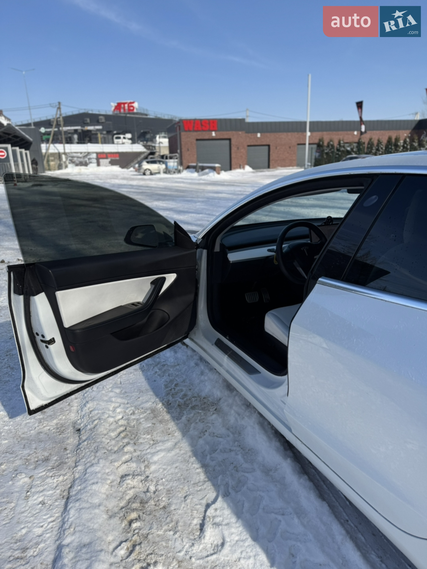 2020 Tesla Model 3 - мініатюра 4