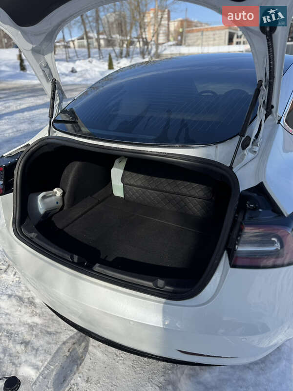 Седан Tesla Model 3 2020 в Хмельницькому фото 15 Седан Tesla Model 3 2020 в Хмельницькому