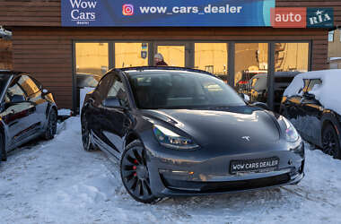 Седан Tesla Model 3 2022 в Києві