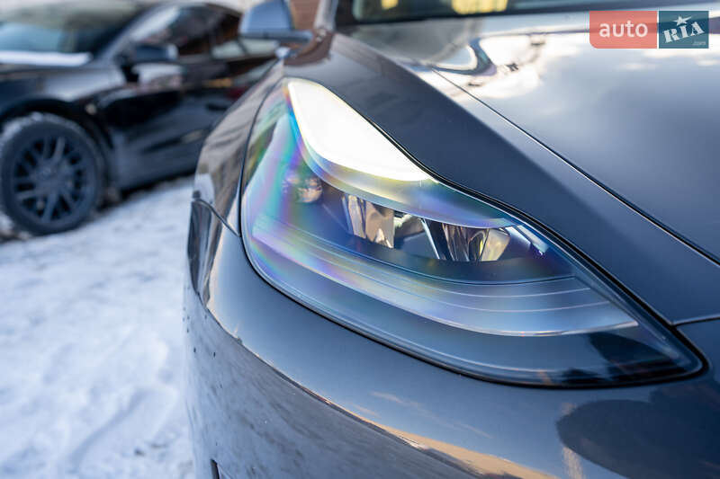 Седан Tesla Model 3 2022 в Києві