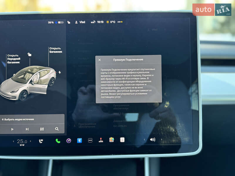 Седан Tesla Model 3 2019 в Киеве