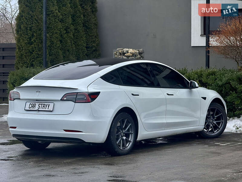 Седан Tesla Model 3 2023 в Стрию фото 3 Седан Tesla Model 3 2023 в Стрию