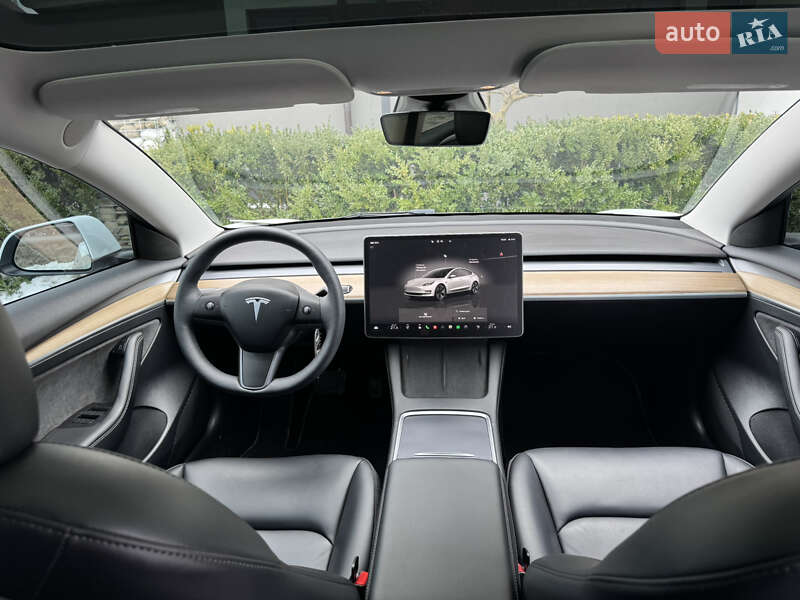 Седан Tesla Model 3 2023 в Стрию фото 40 Седан Tesla Model 3 2023 в Стрию