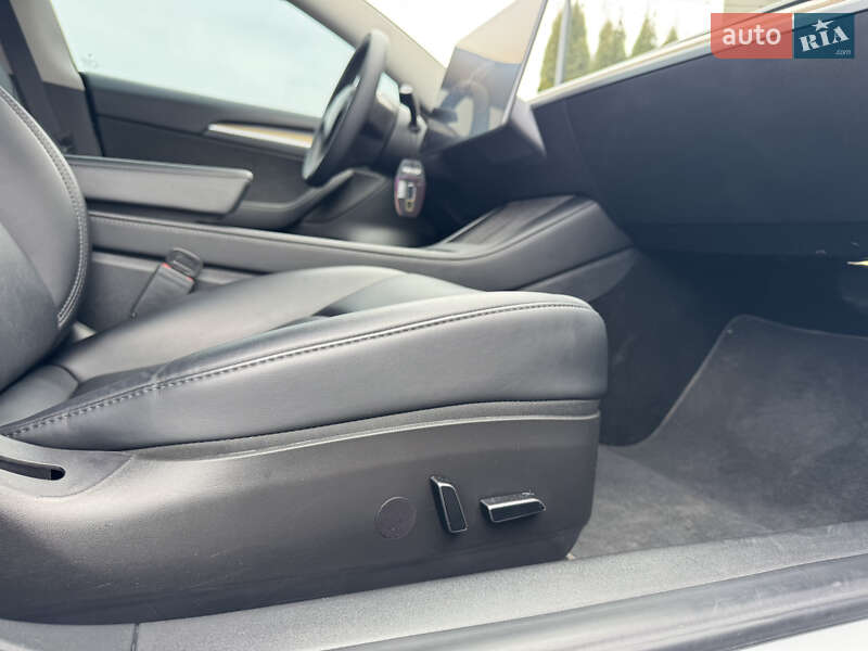 Седан Tesla Model 3 2023 в Стрию фото 44 Седан Tesla Model 3 2023 в Стрию