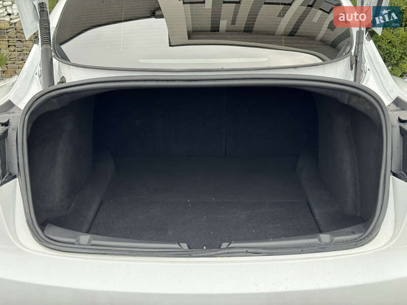 Седан Tesla Model 3 2023 в Стрию фото 52 Седан Tesla Model 3 2023 в Стрию