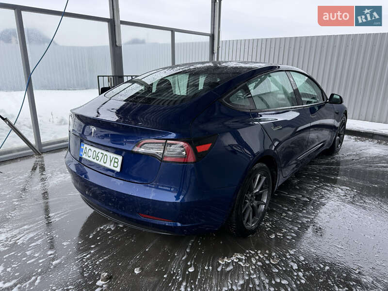 Седан Tesla Model 3 2021 в Луцке фото 5 Седан Tesla Model 3 2021 в Луцке