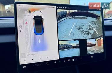 Седан Tesla Model 3 2024 в Стрые