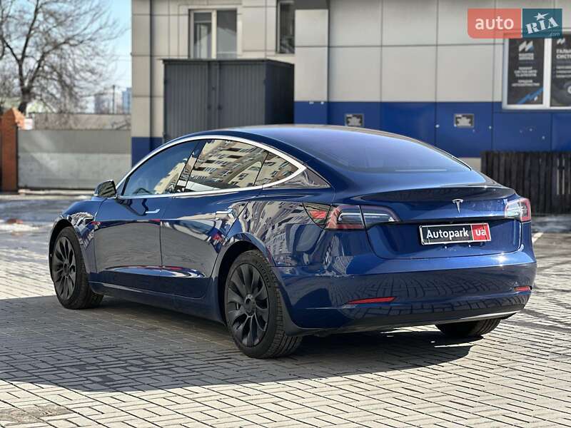 Седан Tesla Model 3 2018 в Одессе