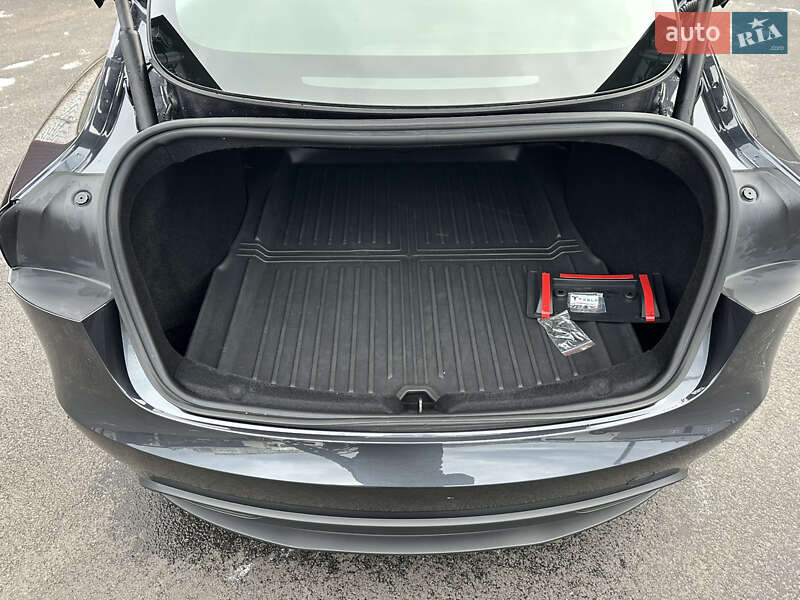Седан Tesla Model 3 2024 в Дніпрі фото 27 Седан Tesla Model 3 2024 в Дніпрі
