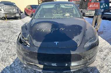 Седан Tesla Model 3 2025 в Києві
