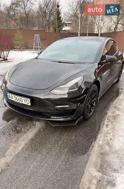 Седан Tesla Model 3 2019 в Киеве