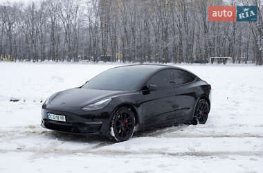 Седан Tesla Model 3 2021 в Львове