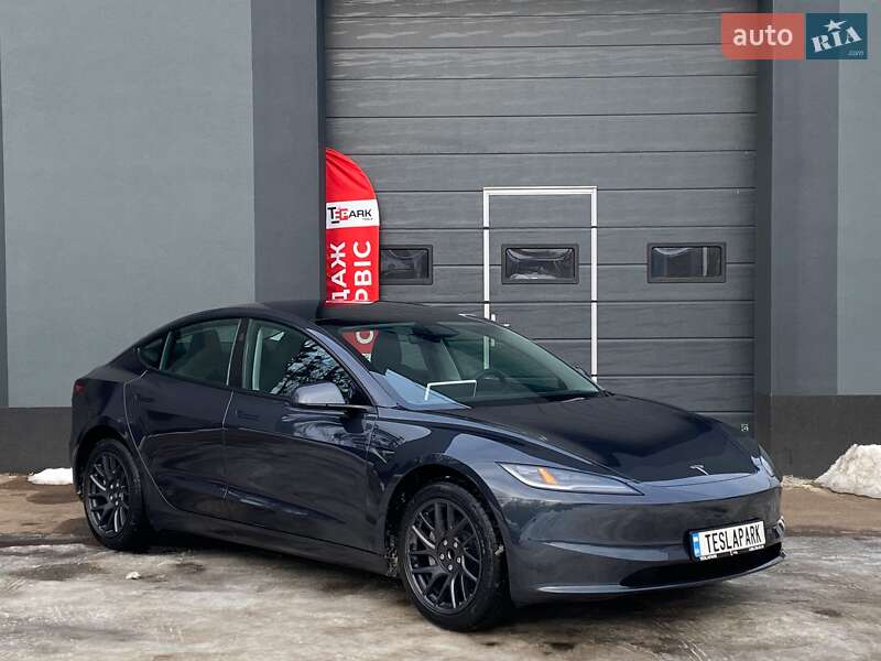 Седан Tesla Model 3 2025 в Киеве фото 12 Седан Tesla Model 3 2025 в Киеве