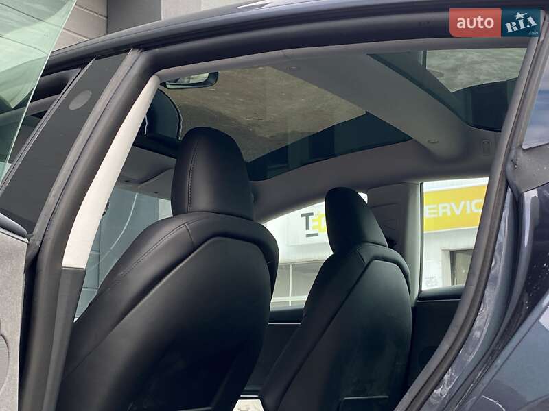 Седан Tesla Model 3 2025 в Киеве фото 16 Седан Tesla Model 3 2025 в Киеве