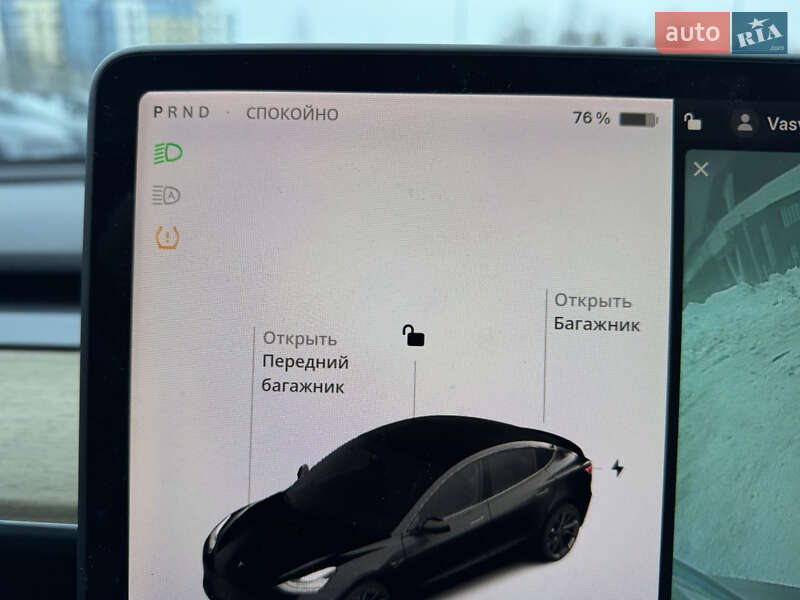 Седан Tesla Model 3 2018 в Львові