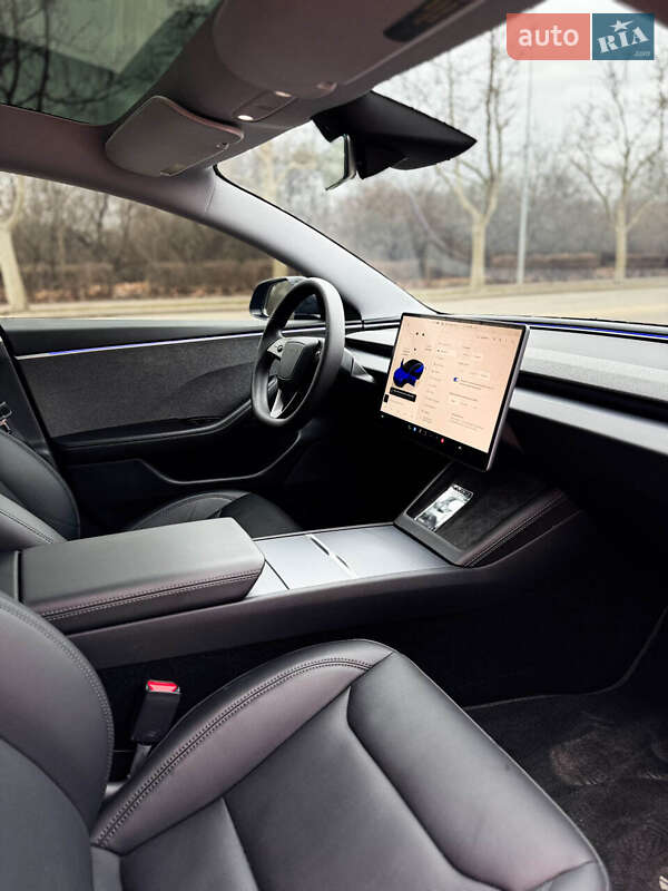 Седан Tesla Model 3 2024 в Одесі фото 12 Седан Tesla Model 3 2024 в Одесі
