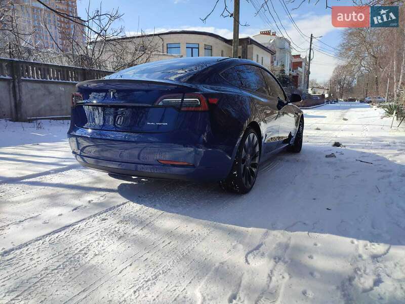 Седан Tesla Model 3 2021 в Одессе