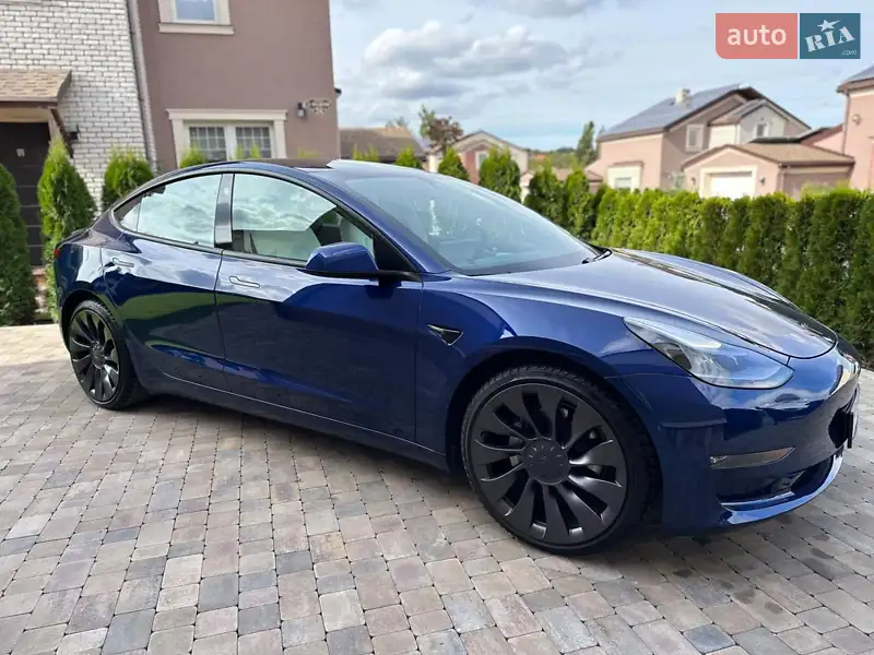 Tesla Model 3 2021