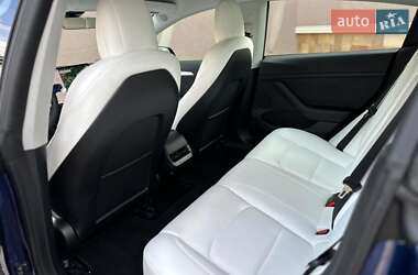 Седан Tesla Model 3 2021 в Одессе