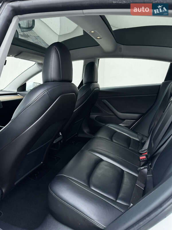 Седан Tesla Model 3 2020 в Луцке фото 12 Седан Tesla Model 3 2020 в Луцке