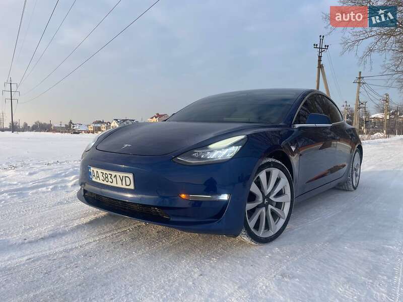 Седан Tesla Model 3 2020 в Киеве фото 3 Седан Tesla Model 3 2020 в Киеве