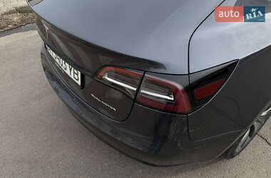 Седан Tesla Model 3 2023 в Одессе