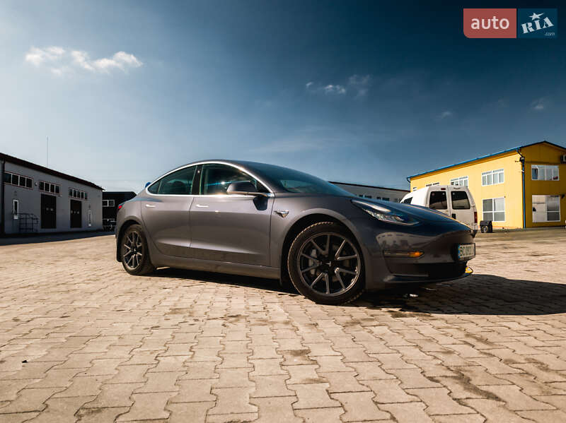 Седан Tesla Model 3 2019 в Львові фото 5 Седан Tesla Model 3 2019 в Львові