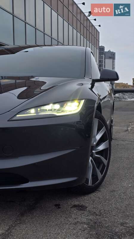 Седан Tesla Model 3 2024 в Киеве фото 7 Седан Tesla Model 3 2024 в Киеве